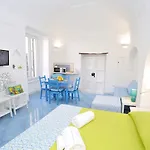 شقة Casettazzurra