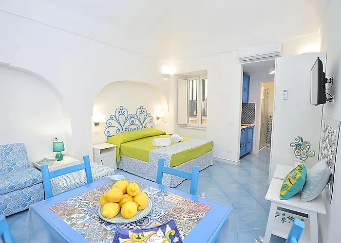 Casettazzurra 公寓 *